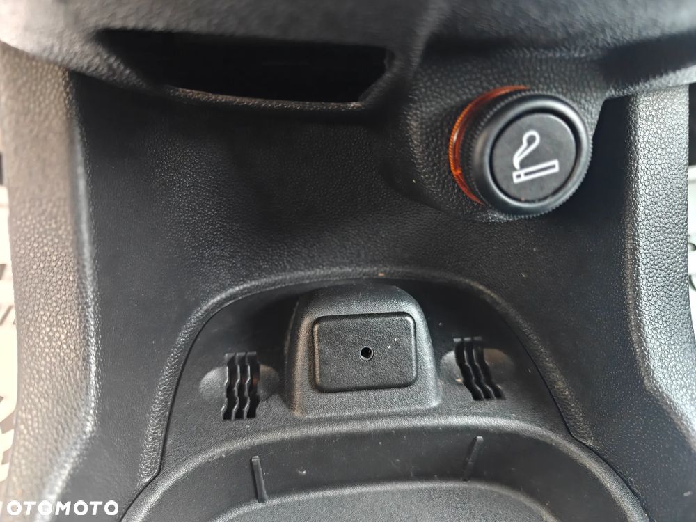 Opel Corsa - 19