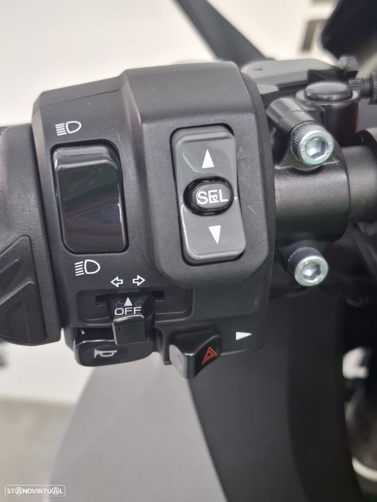 Kawasaki Ninja 1000 SX - 9