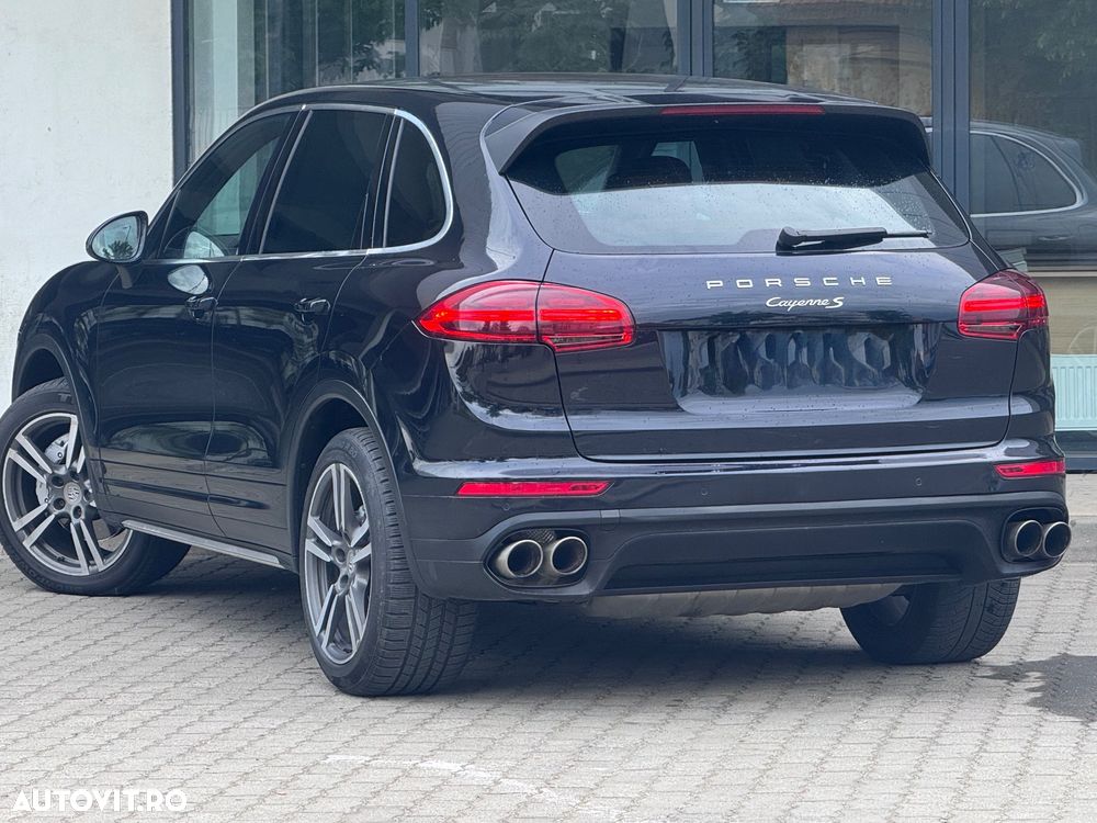 Porsche Cayenne - 3