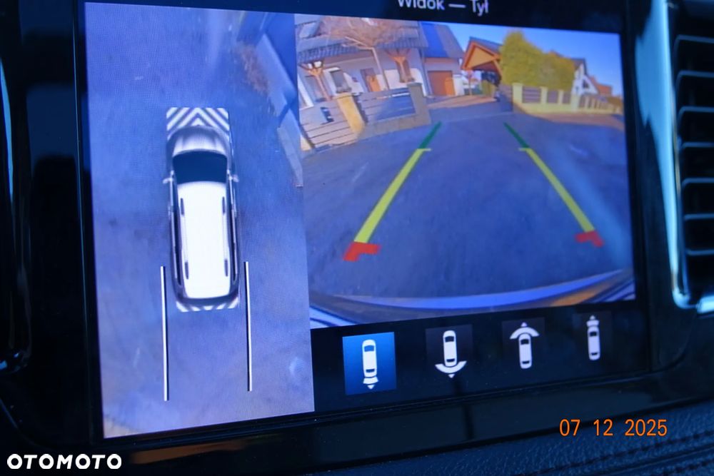 Chrysler Pacifica - 22