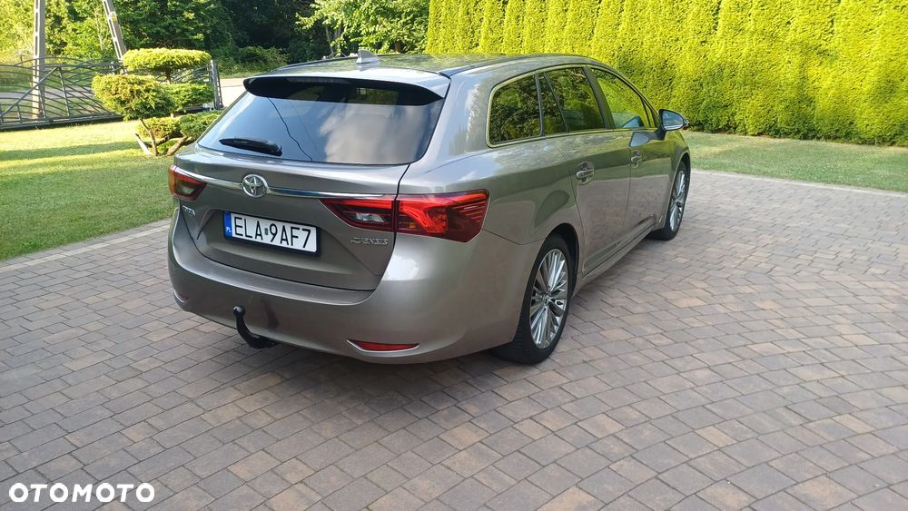 Toyota Avensis 1.8 Premium - 7