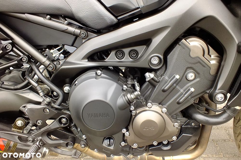 Yamaha MT - 7