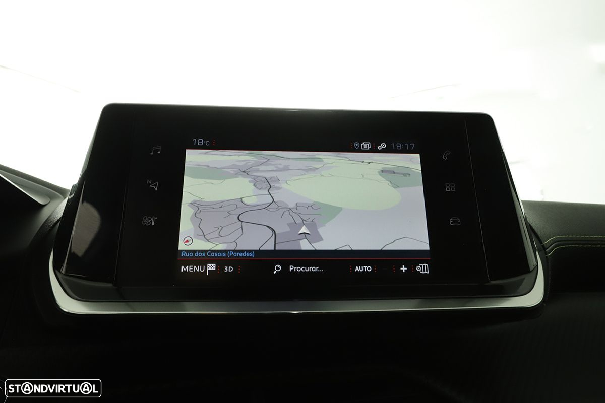 Peugeot 2008 1.2 PureTech GT EAT8 - 11
