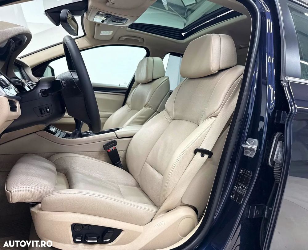 BMW Seria 5 520d Luxury Line - 9