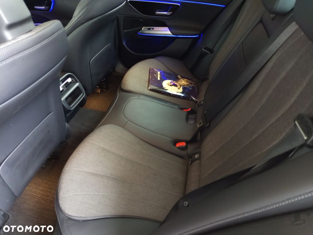 Mercedes-Benz Klasa E 220 d Avantgarde - 14