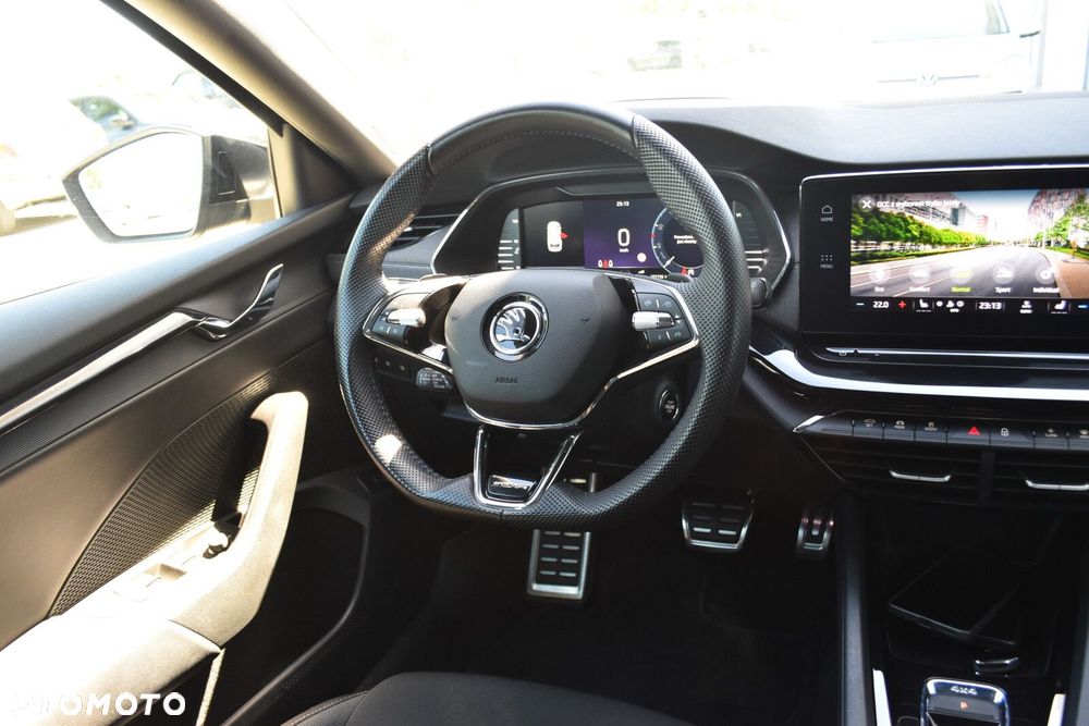 Skoda Octavia 2.0 TDI 4x4 Sportline DSG - 10