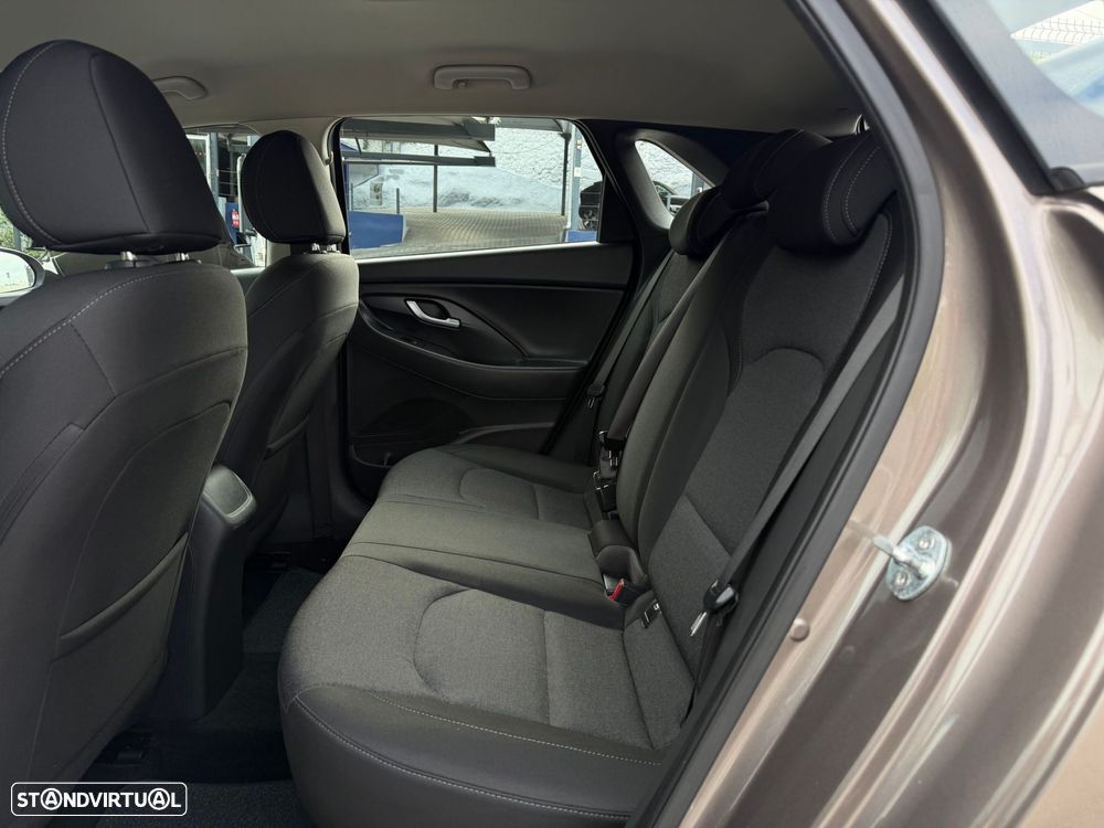 Hyundai i30 1.0 T-GDI 48V-Hybrid Trend - 41