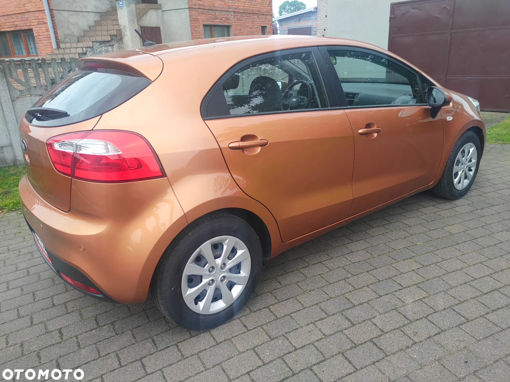 Kia Rio 1.2 Attract - 4