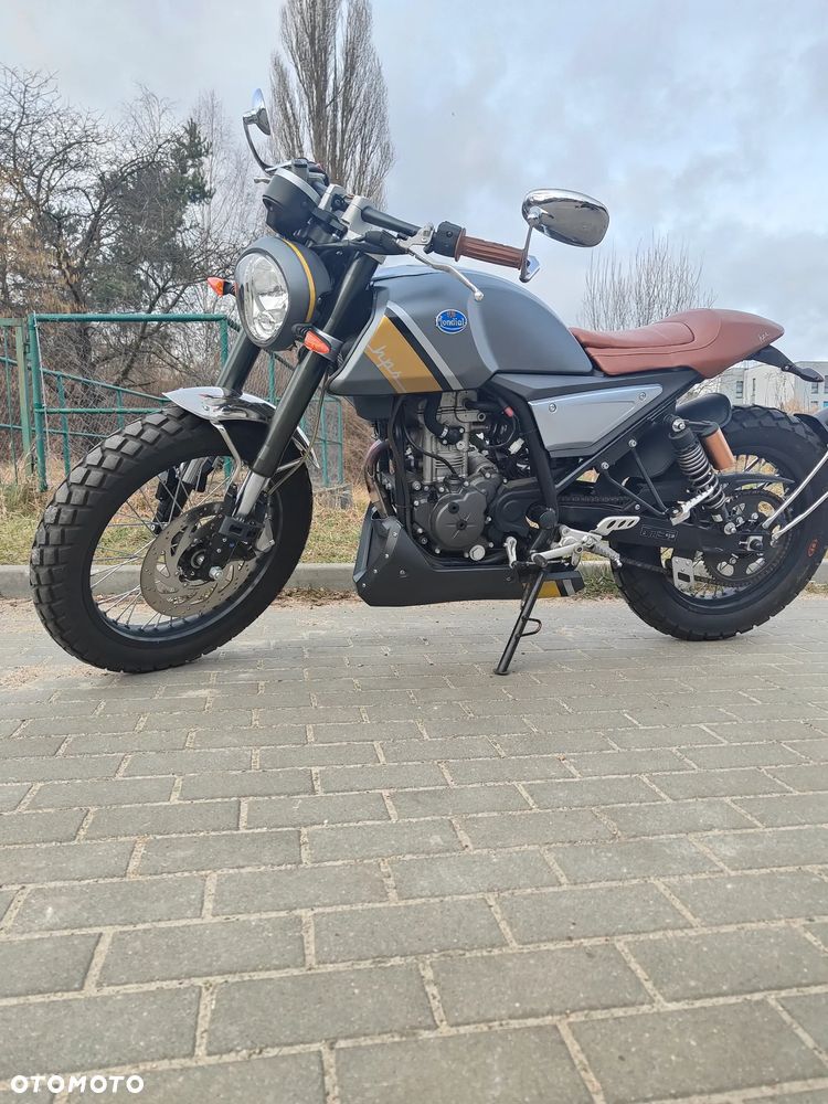 Mondial HPS 125 - 5