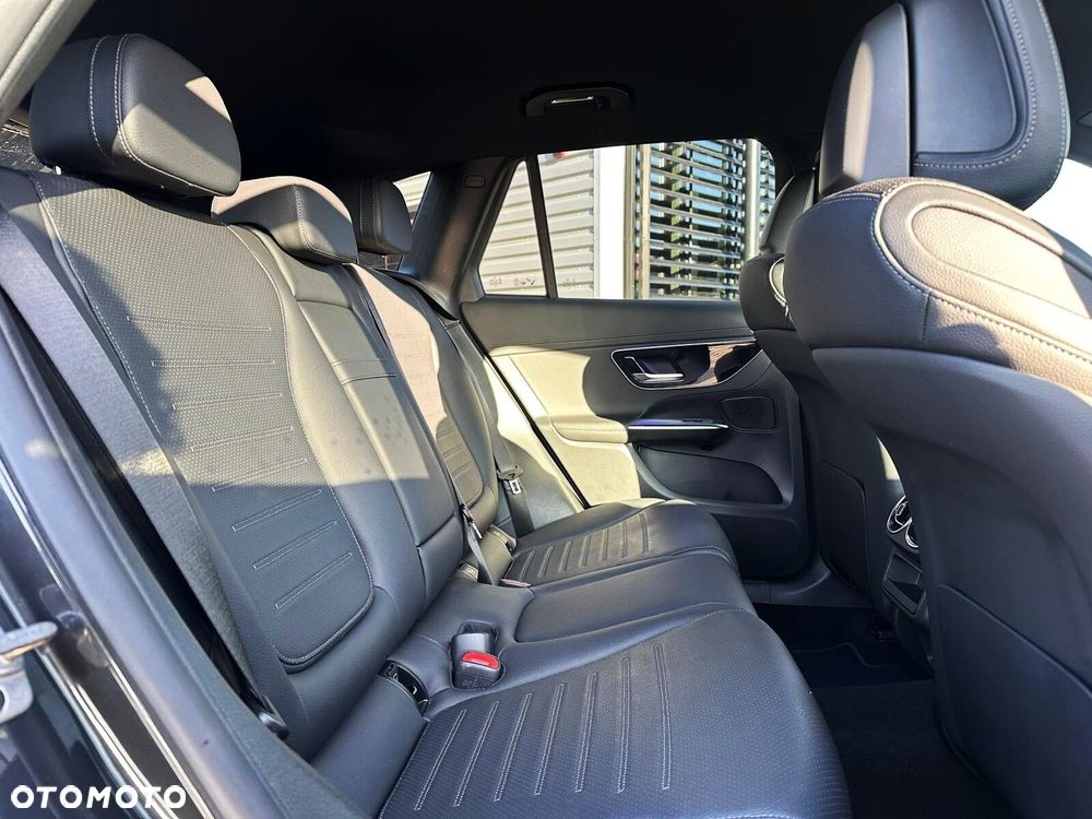 Mercedes-Benz GLC - 15