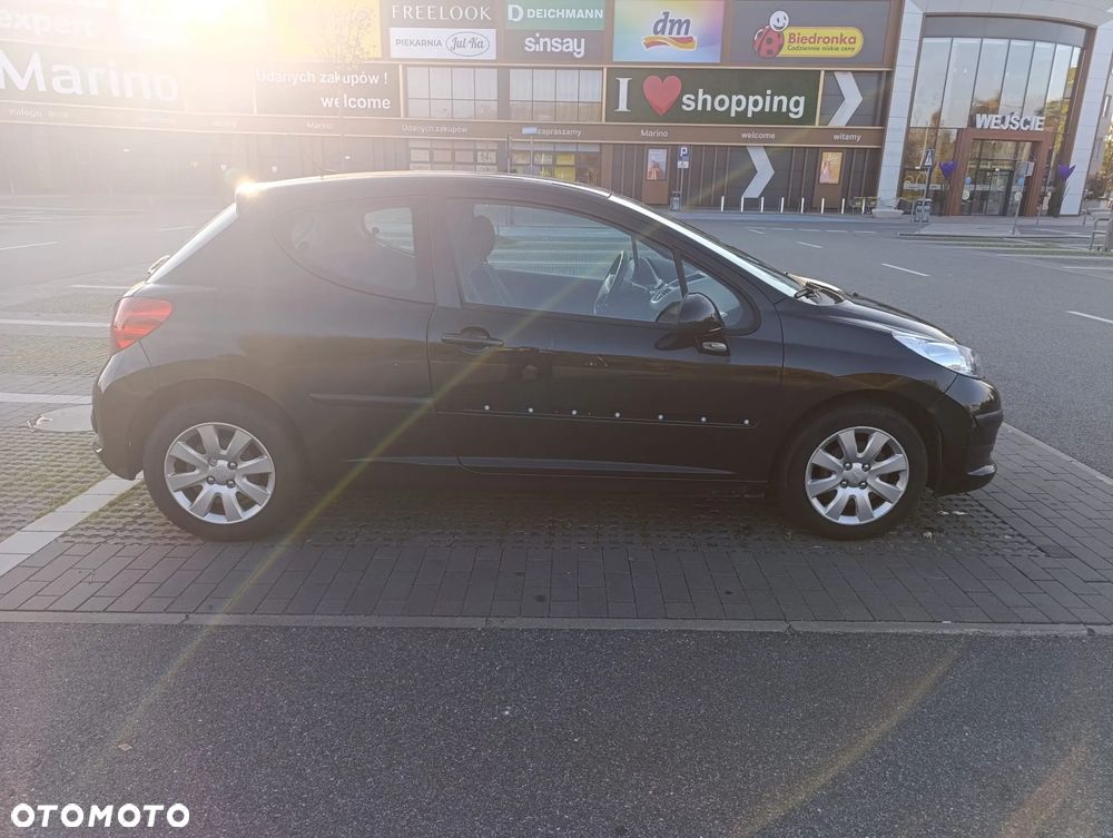 Peugeot 207 2007 photo 3