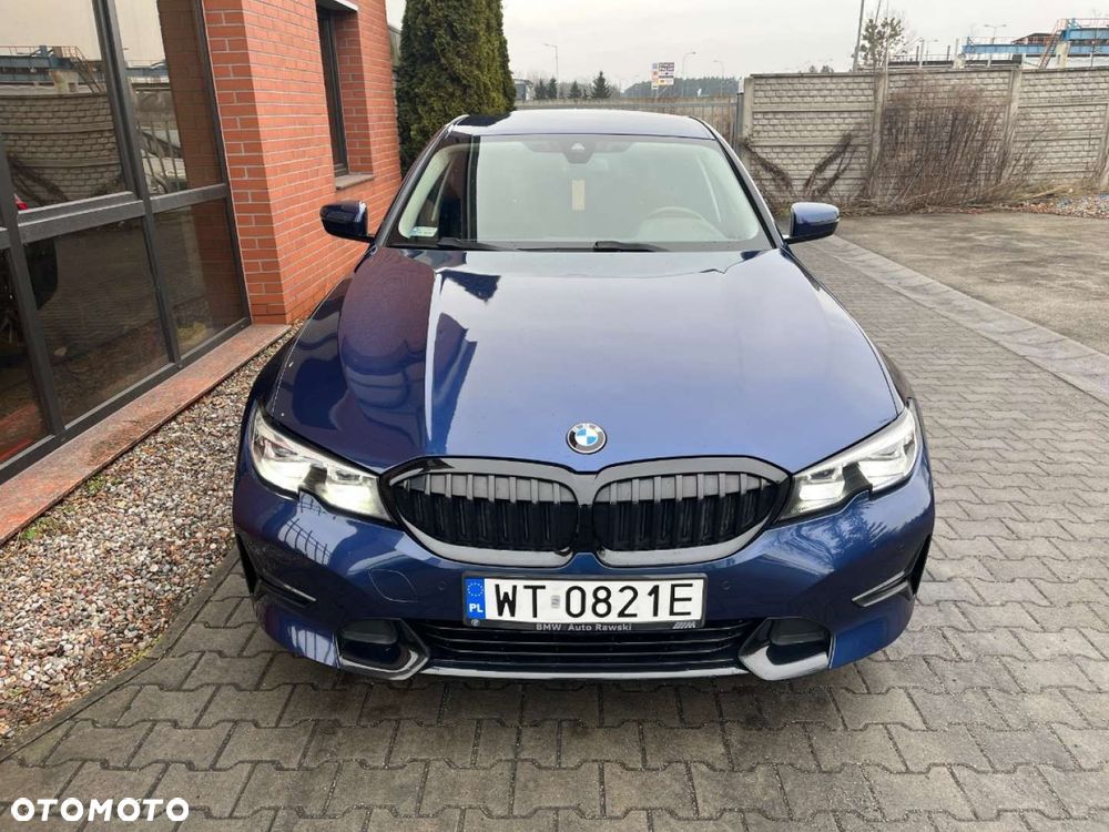 BMW Seria 3 330i - 5