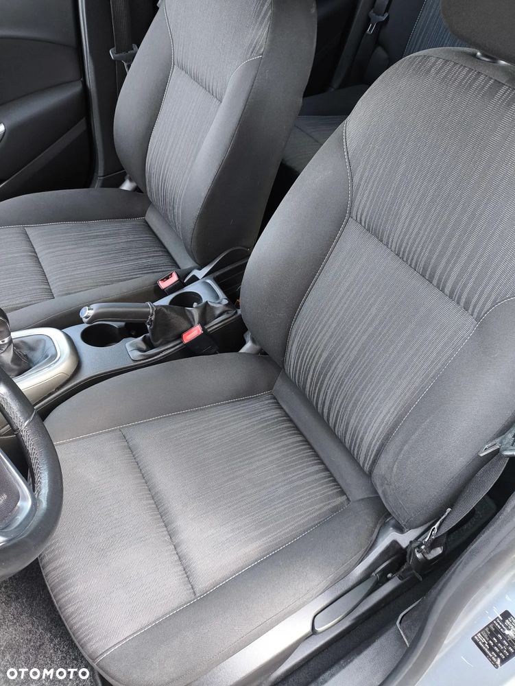 Opel Astra 1.6 Cosmo - 27