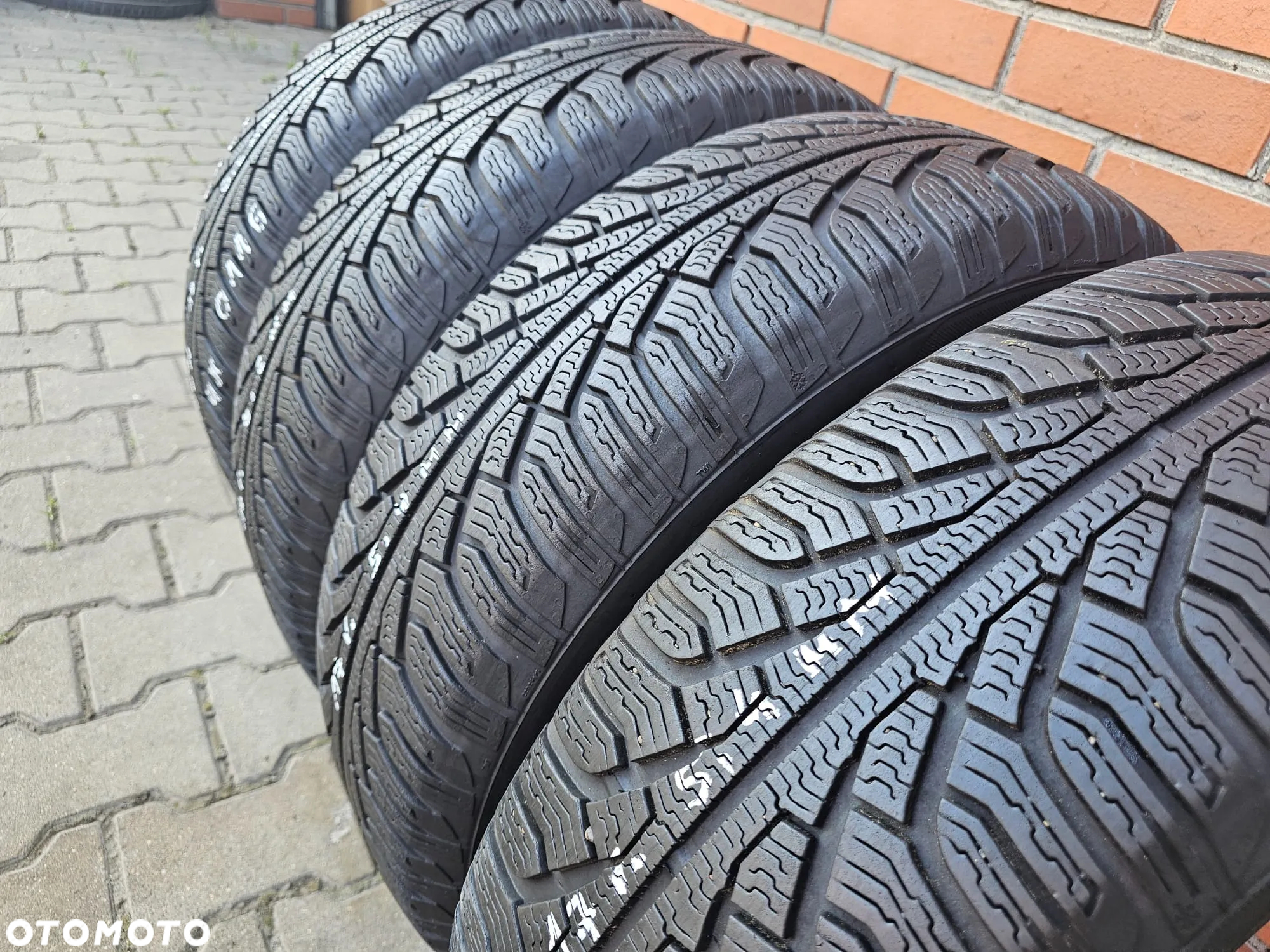 (O116) 215/70R16 100H 6,2-5,4mm 17r / Uniroyal  MS plus 77 SUV / Suzuki Grand Vitara Mitsubishi Outlander Nissan X-Trail Kia Sportage Hyundai Honda Toyota - 3
