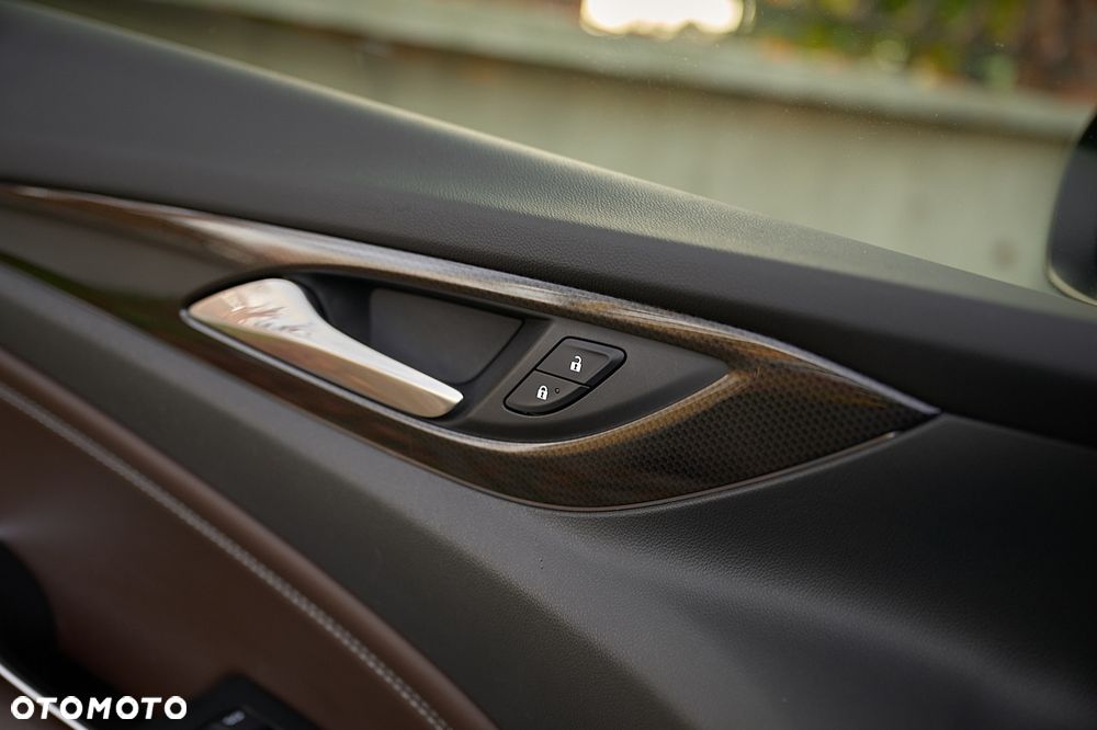 Opel Insignia - 33