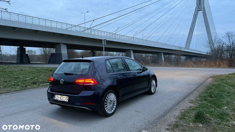 Volkswagen Golf 1.4 TSI BMT Highline DSG - 2