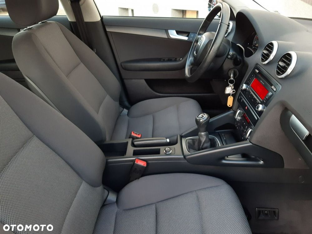 Audi A3 Sportback - 12