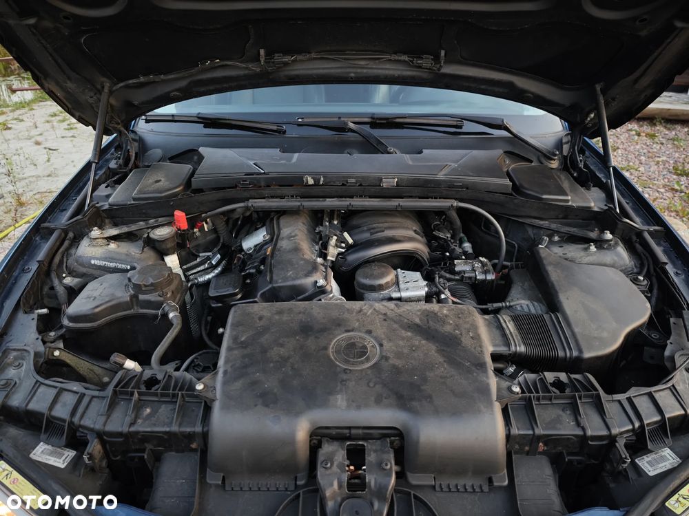 BMW X1 sDrive18i - 19
