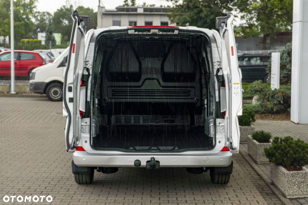 Volkswagen Transporter - 11
