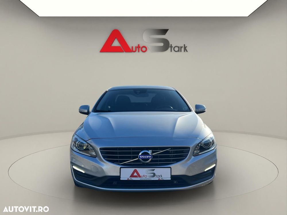 Volvo S60 D2 Momentum - 6