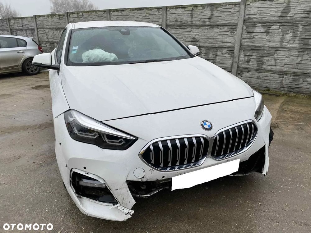 BMW Seria 2 218i M Sport - 8