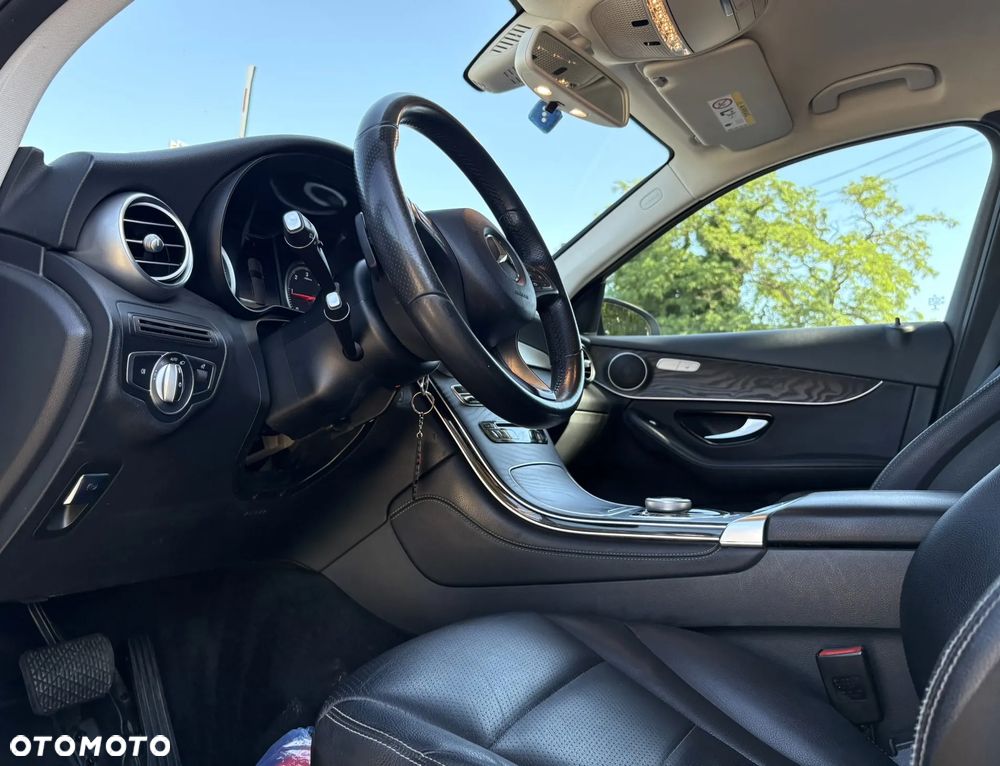 Mercedes-Benz GLC 220 d 4Matic 9G-TRONIC - 11