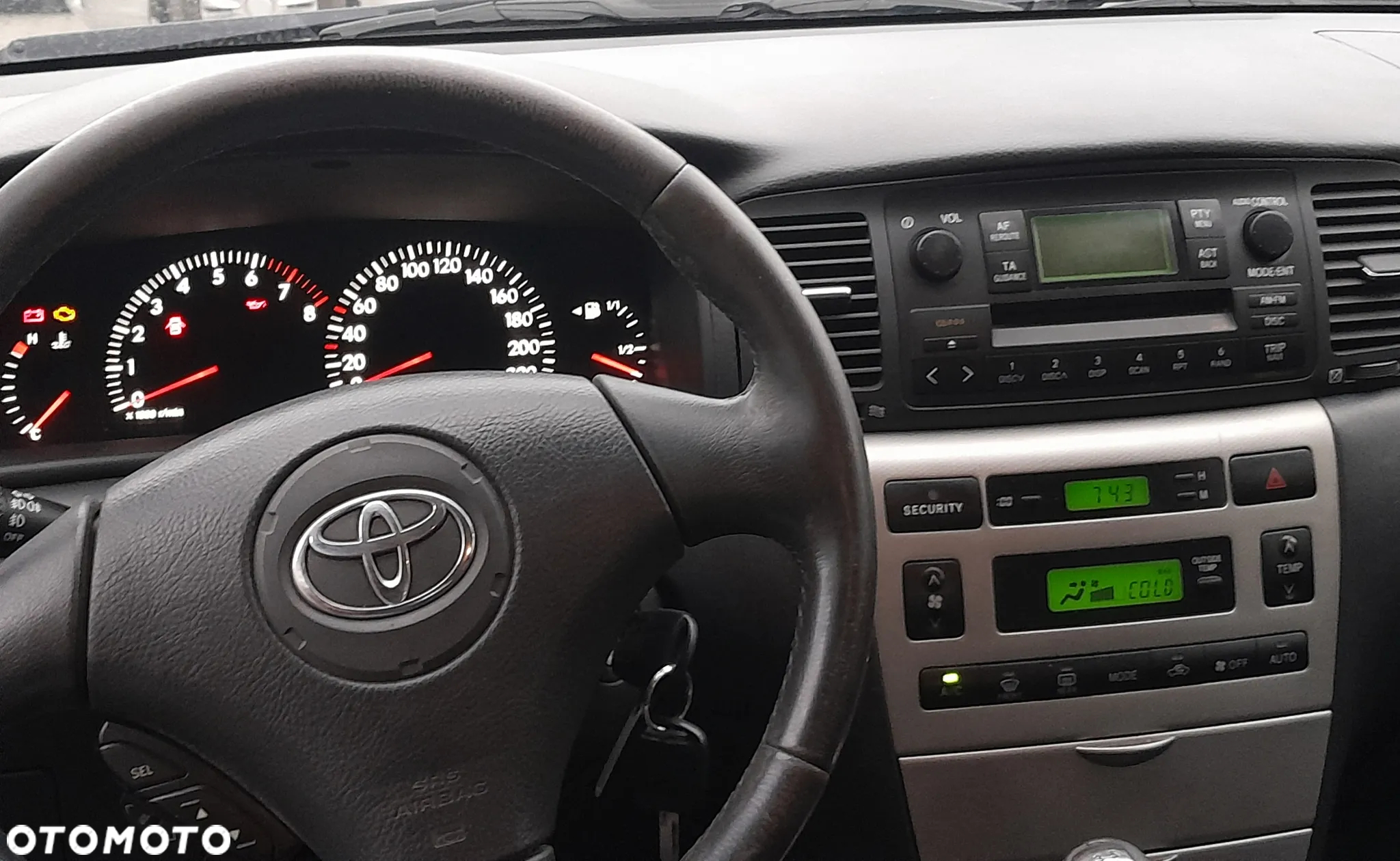 Toyota Corolla - 16