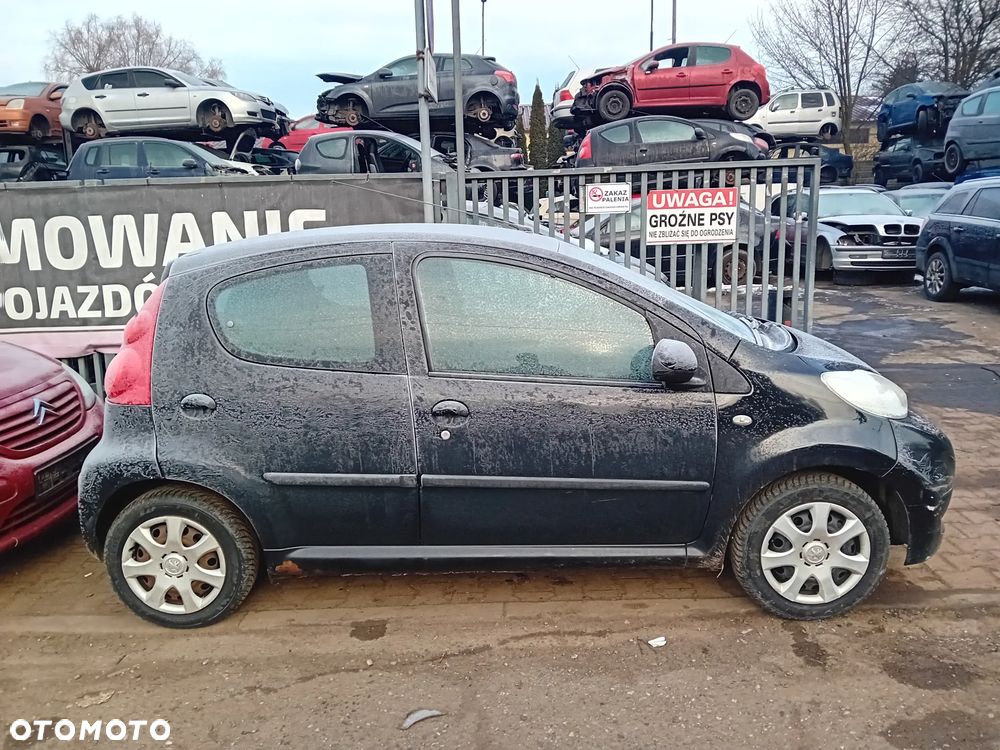 *PEUGEOT 107* Samochód na części - 1