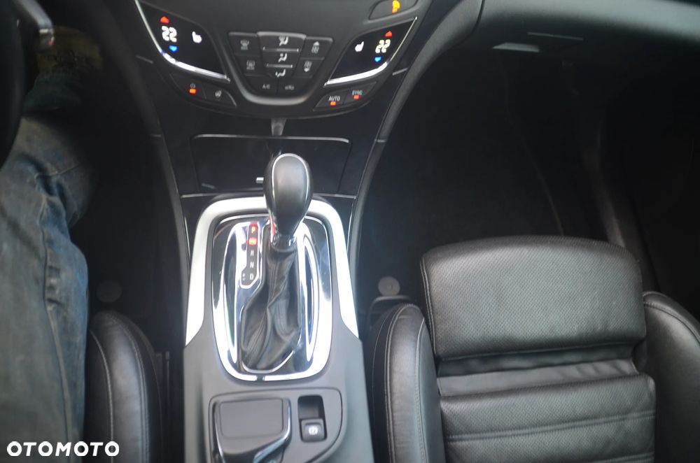 Opel Insignia 1.6 ECOTEC DI Turbo Touer Business Innovation - 23