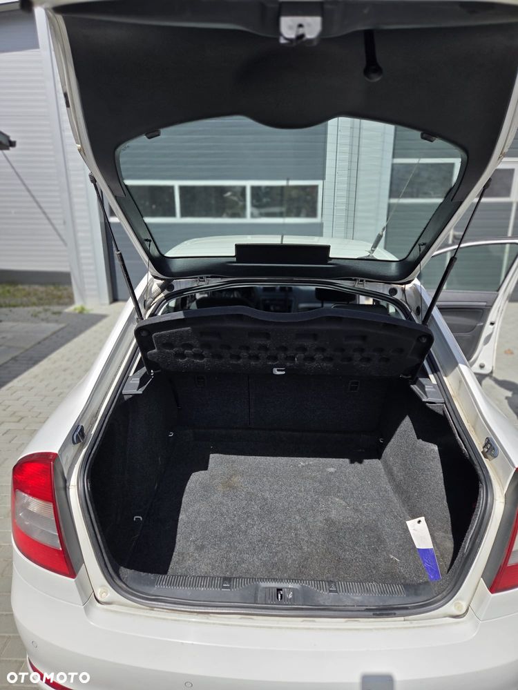 Skoda Octavia 1.6 TDI Ambiente - 5