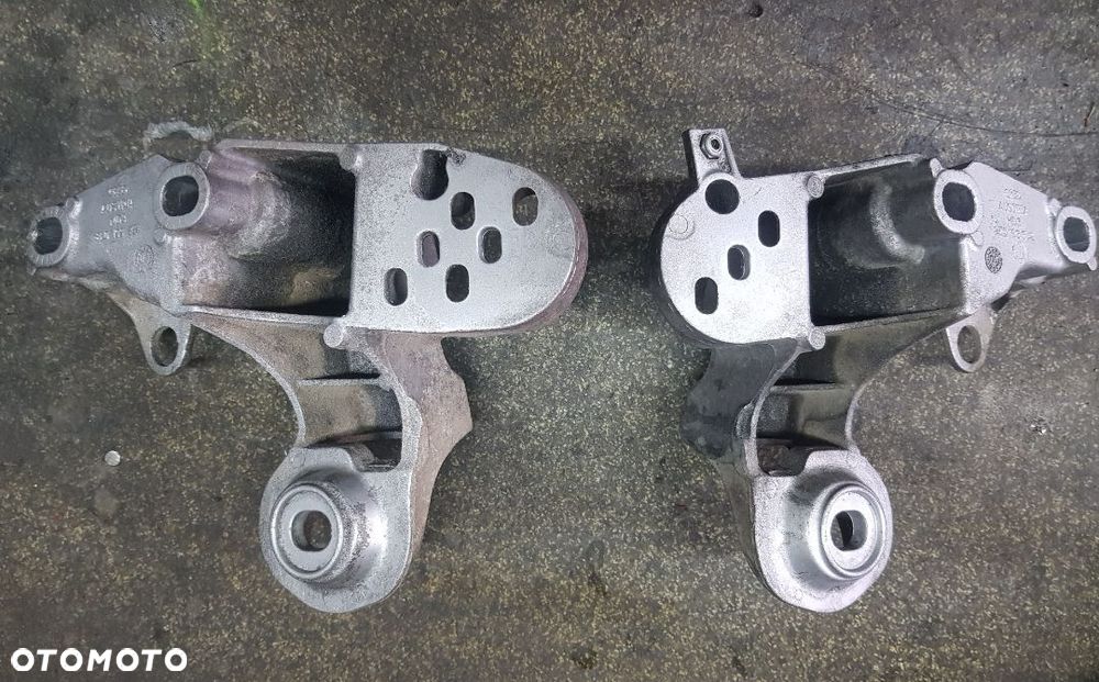 AUDI A4 B6 B7 EXEO Łapa podpora Mocowanie Stabilizatora Poduszki Silnika 8E0199351 8E0199352 WYSYŁKA !!! - 1