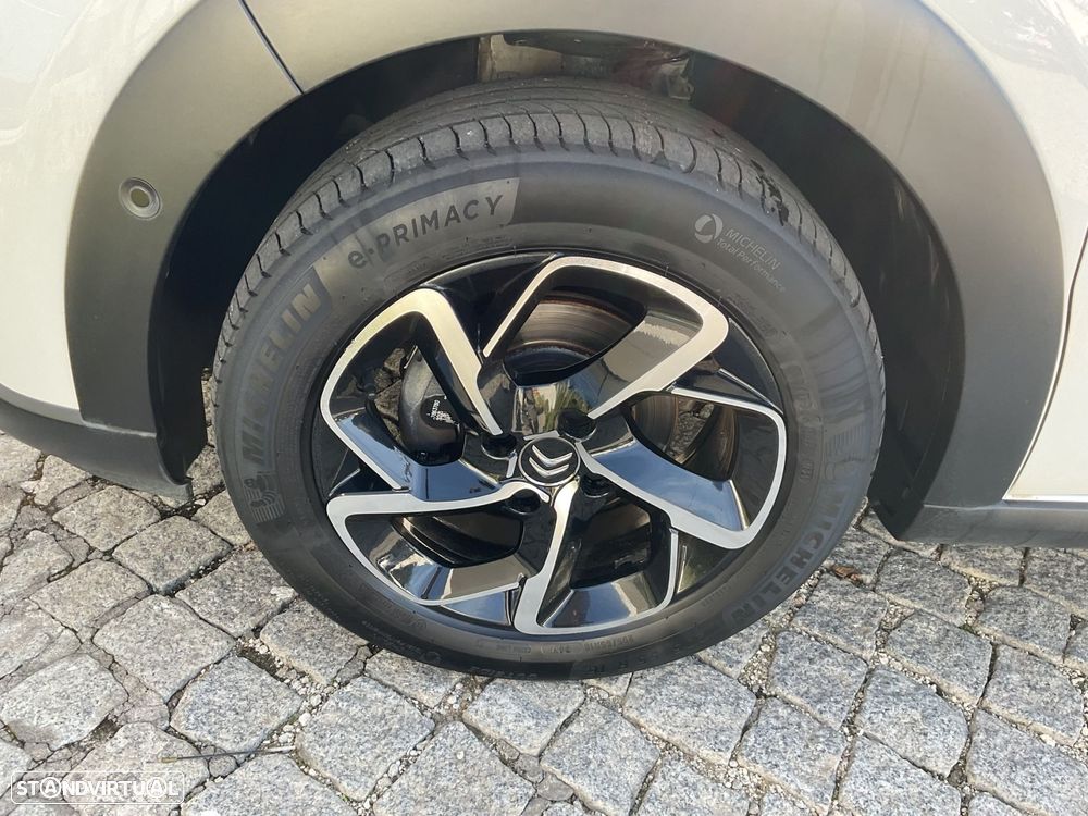 Citroën C3 1.2 PureTech Shine EAT6 - 14