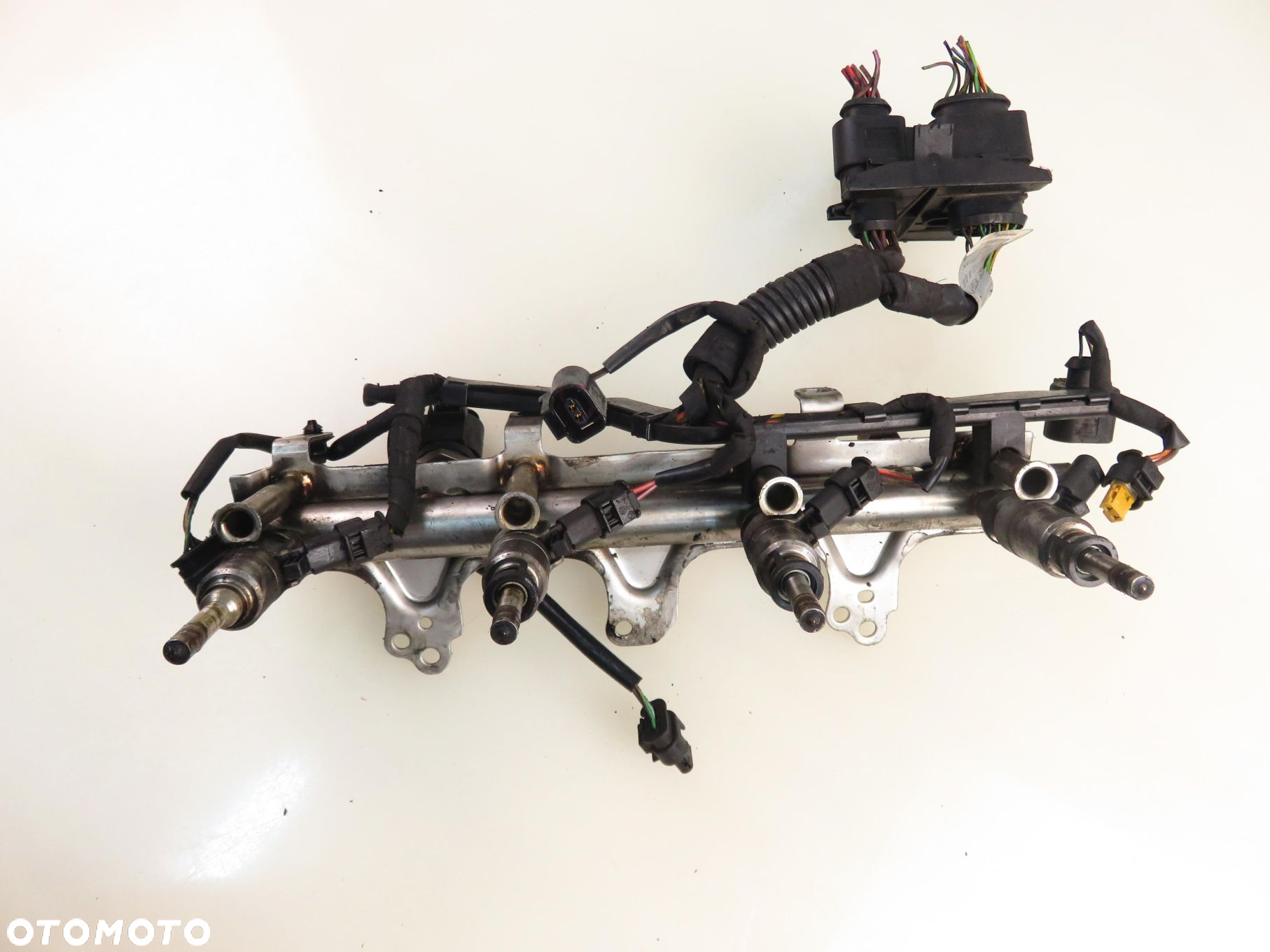 LISTWA WTRYSKOWA AUDI A4 B8 1.8 TFSI 06J133317M CDHB - 4