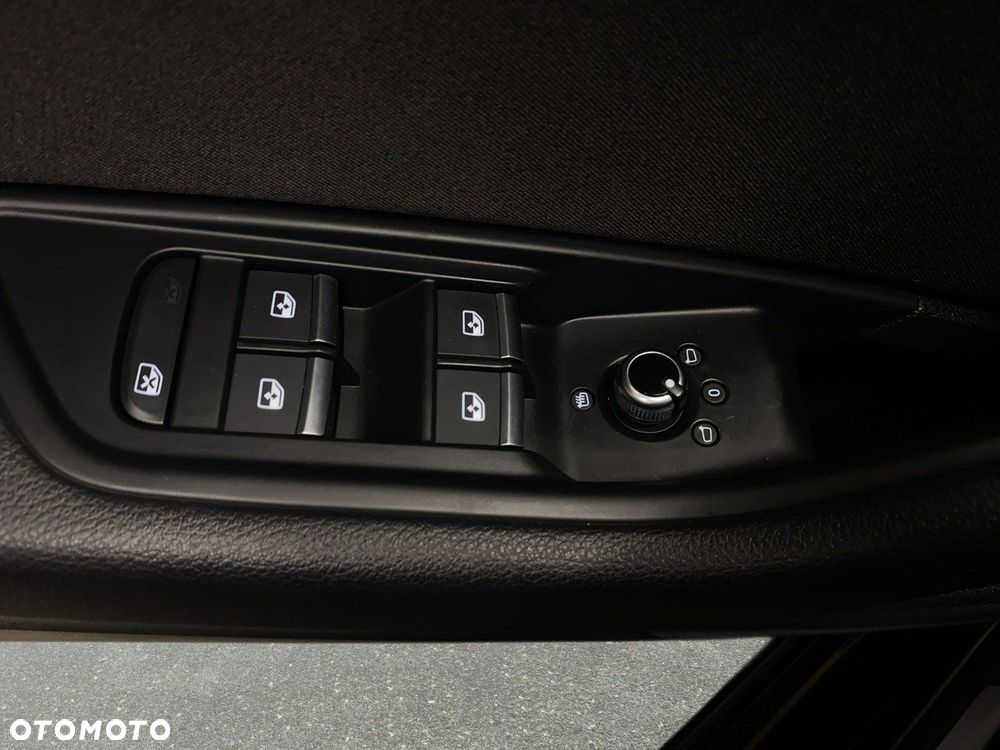 Audi A4 Limousine - 38