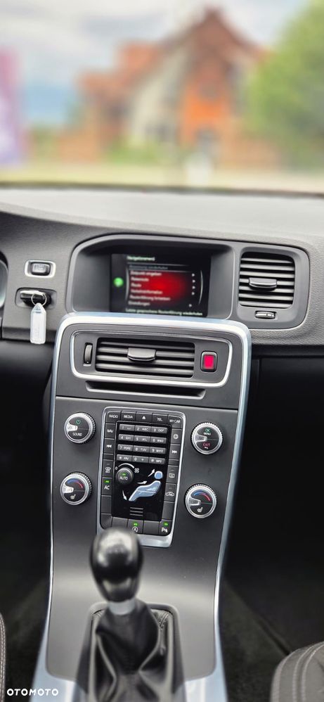 Volvo V60 D3 Base - 19