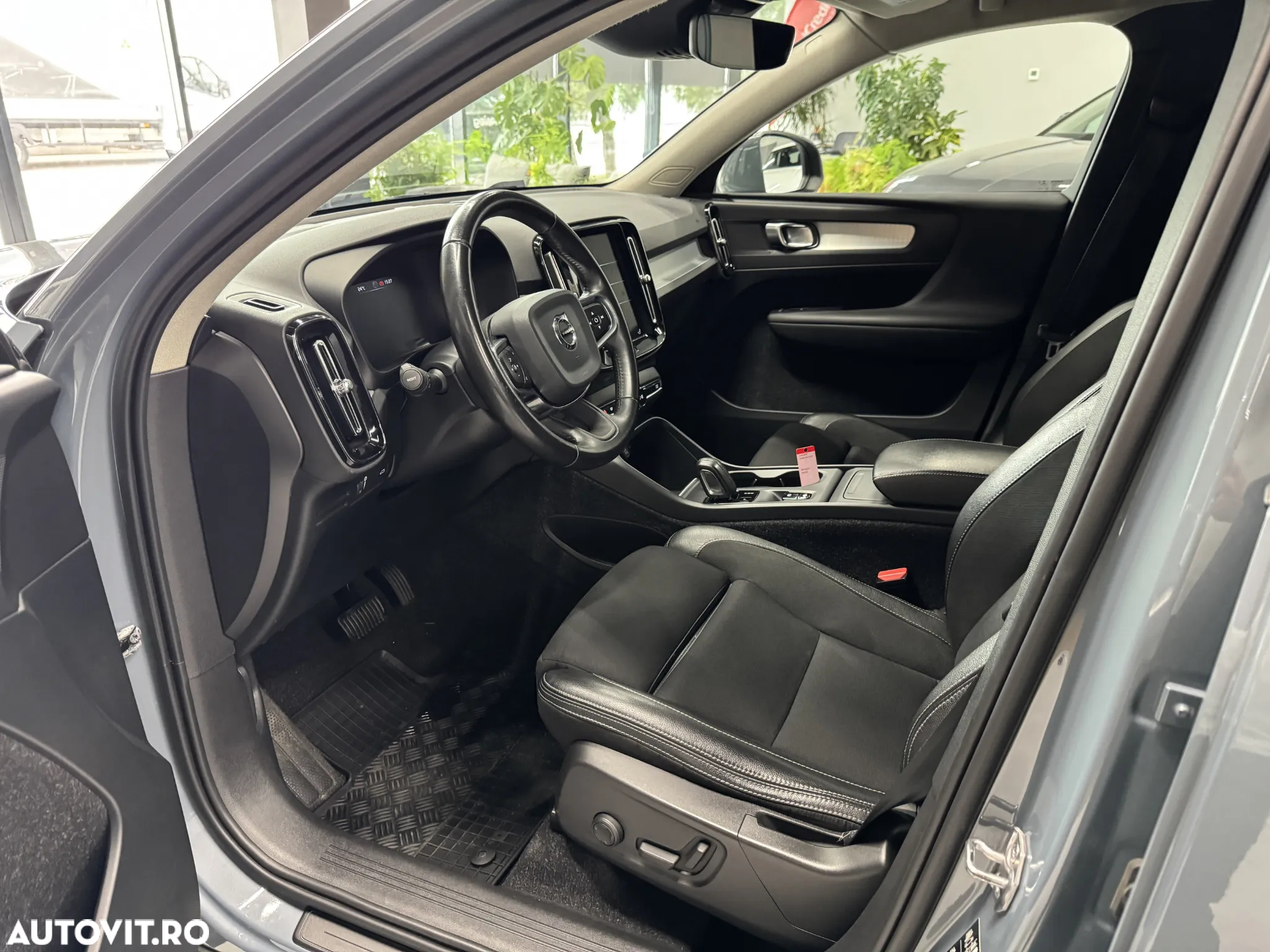 Volvo XC 40 - 5