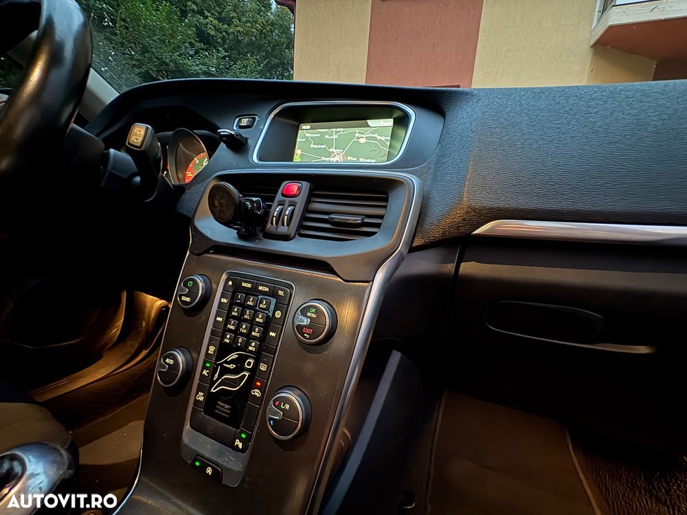 Volvo V40 D2 ECO Momentum - 17