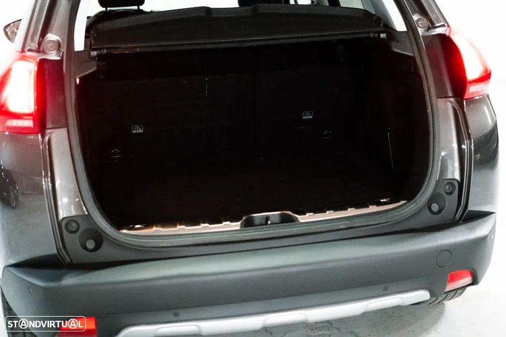 Peugeot 2008 1.2 PureTech Allure - 9