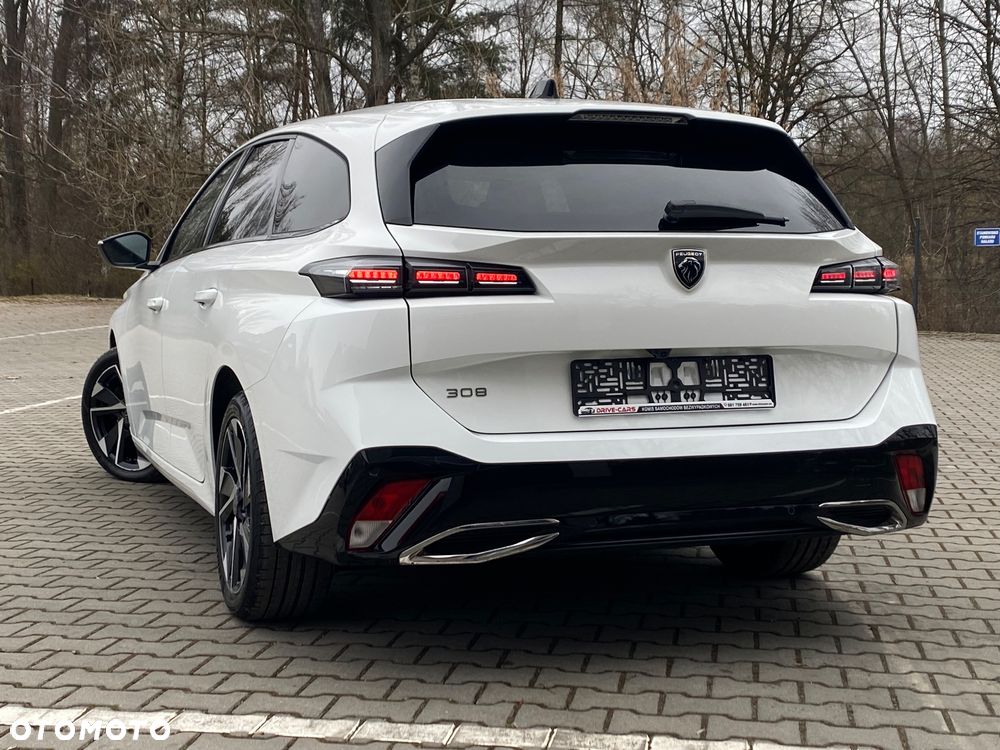 Peugeot 308 BlueHDi 130 EAT8 Allure Pack - 26