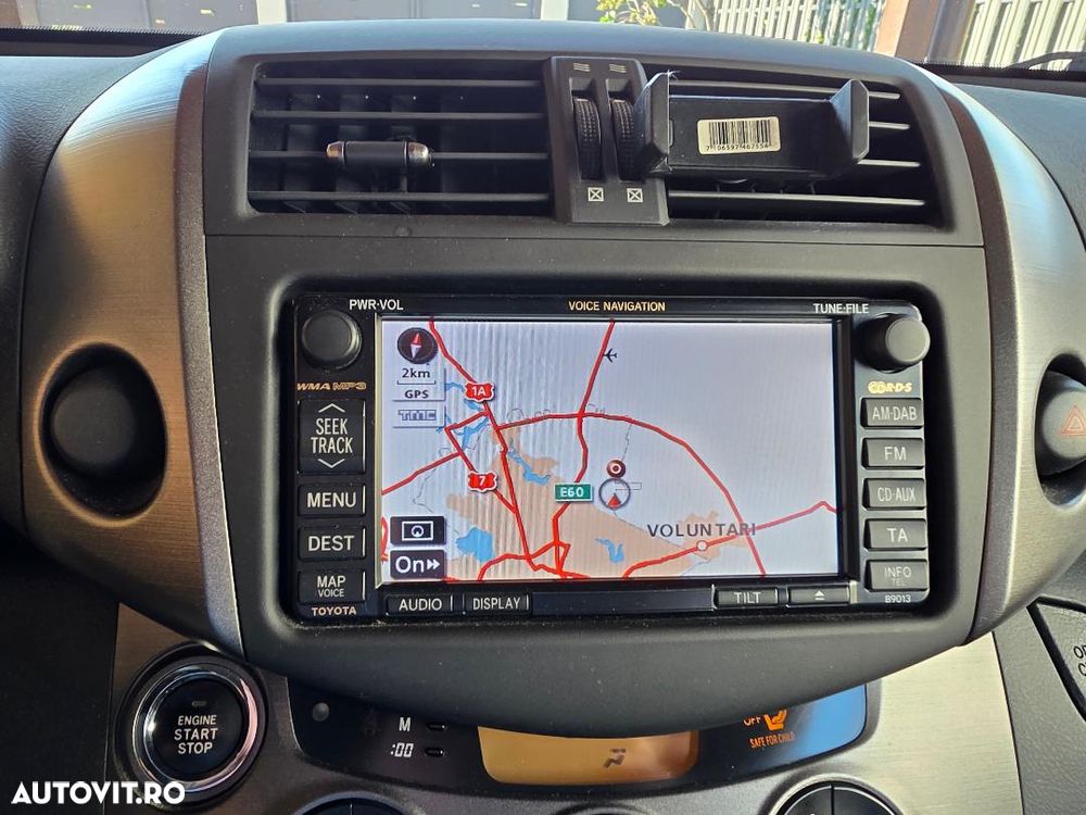TOYOTA RAV4 2011 — imagine 11