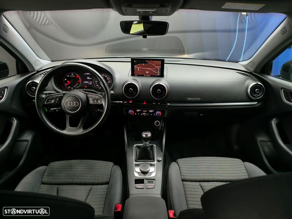 Audi A3 Limousine 1.6 TDI Sport - 24