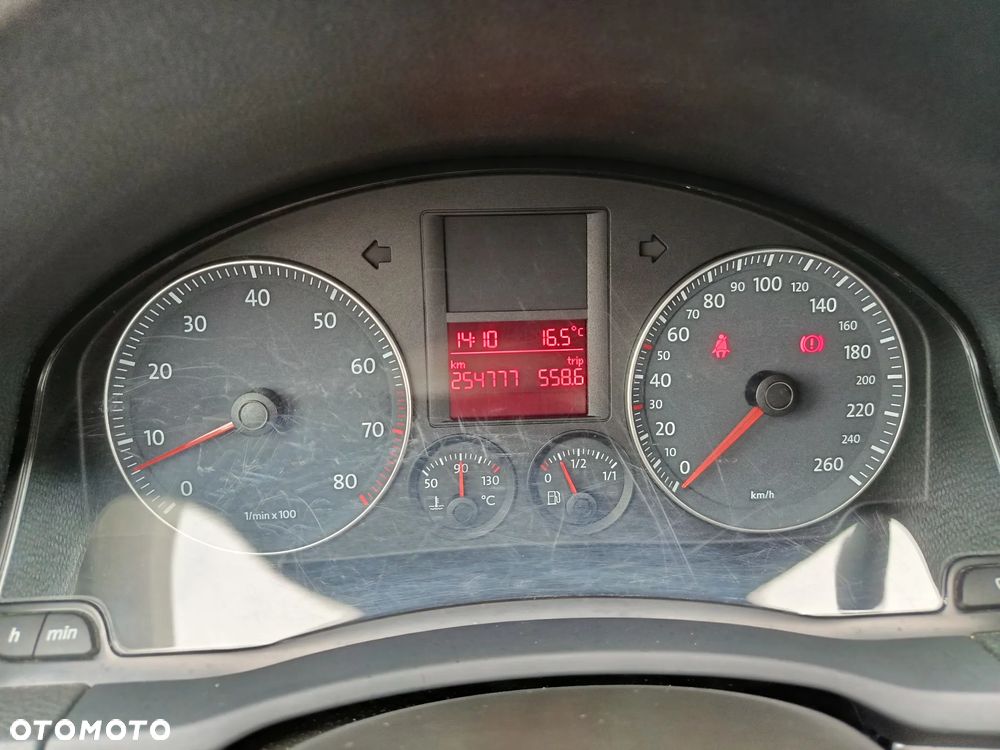 Volkswagen Golf 1.6 Trendline - 11