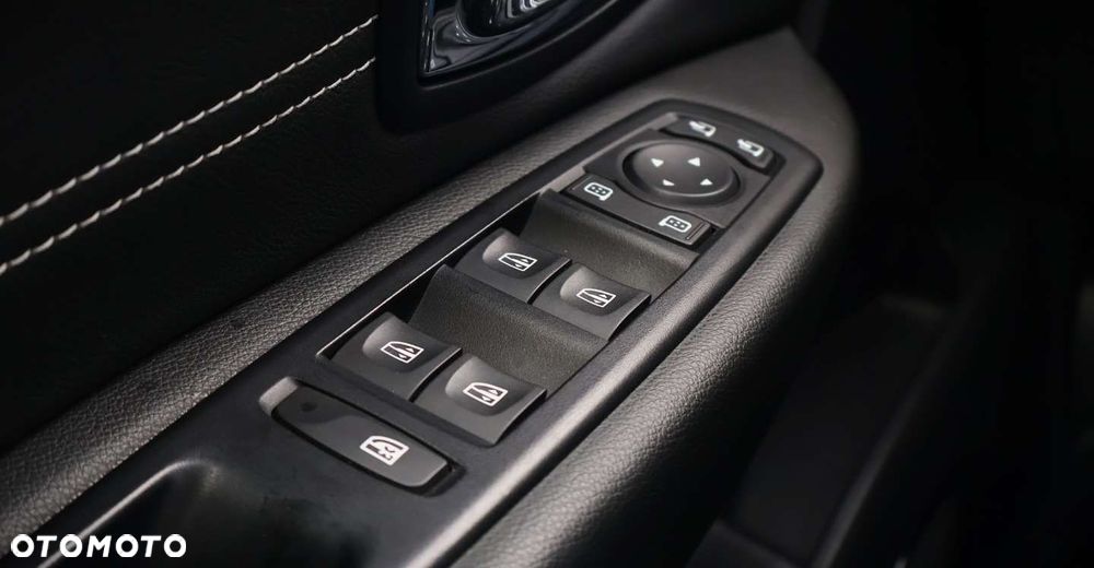 Renault Grand Scenic - 32