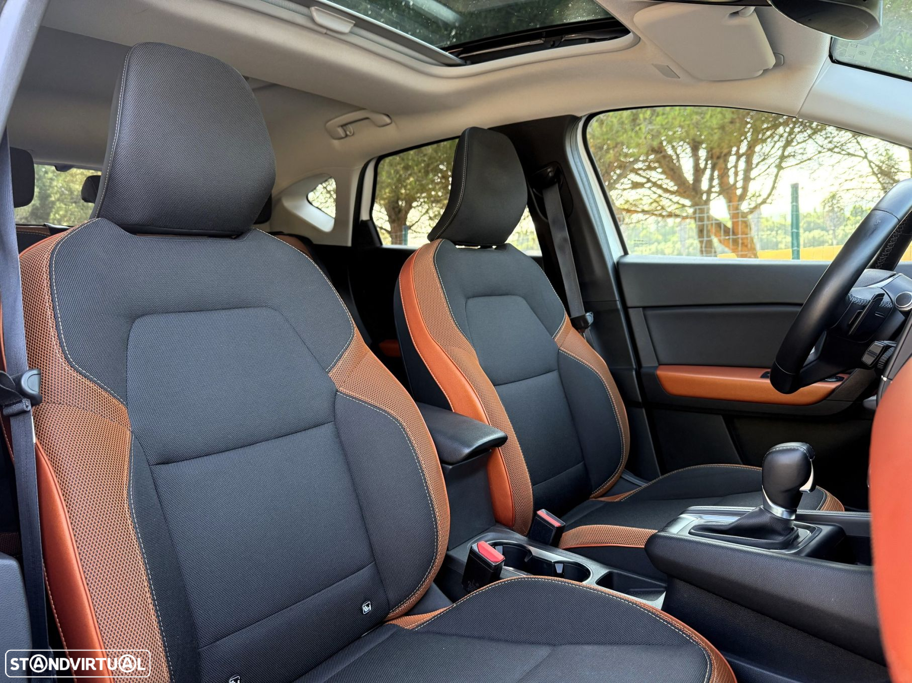 Renault Captur 1.3 TCe Exclusive EDC - 34