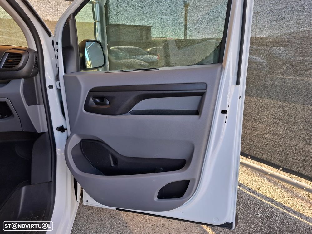 Opel Vivaro 2.0 CDTi L3H1 Essentia - 47