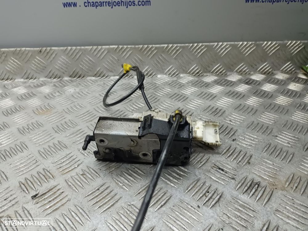 FECHADURA PORTA FRONTAL DIREITA CITROEN JUMPY FURGÃO 2006 -9681334980 - 2