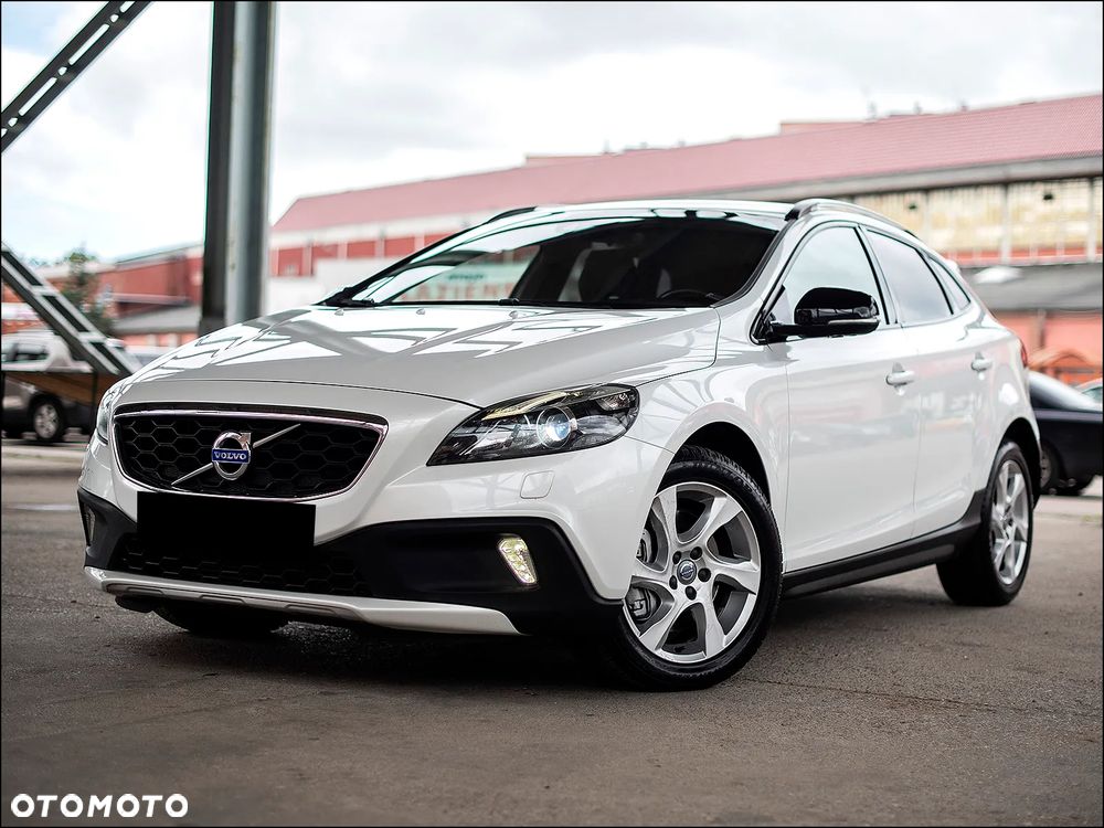 Volvo V40 Cross Country - 4