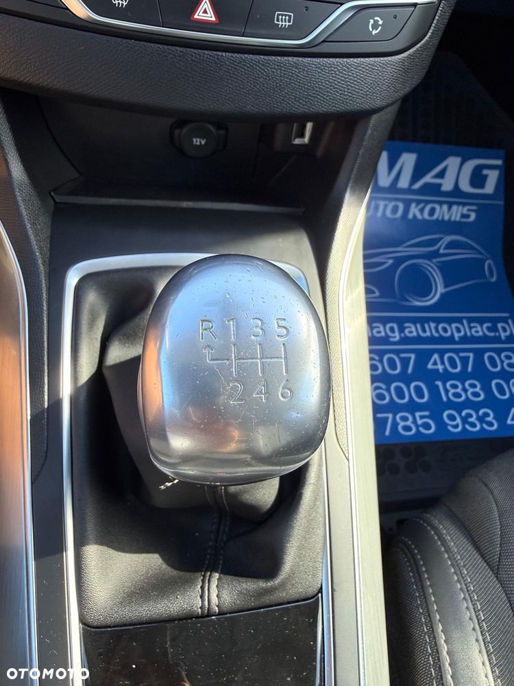Peugeot 308 1.5 BlueHDi Allure S&S - 23