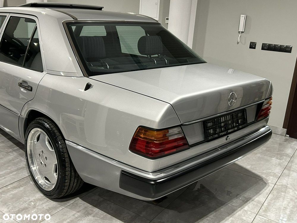 Mercedes-Benz W124 (1984-1993) - 10