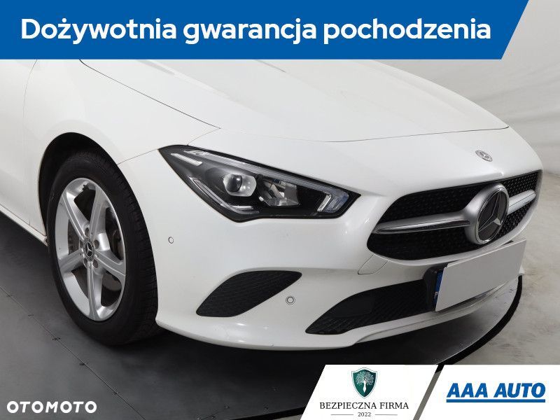 Mercedes-Benz CLA - 23